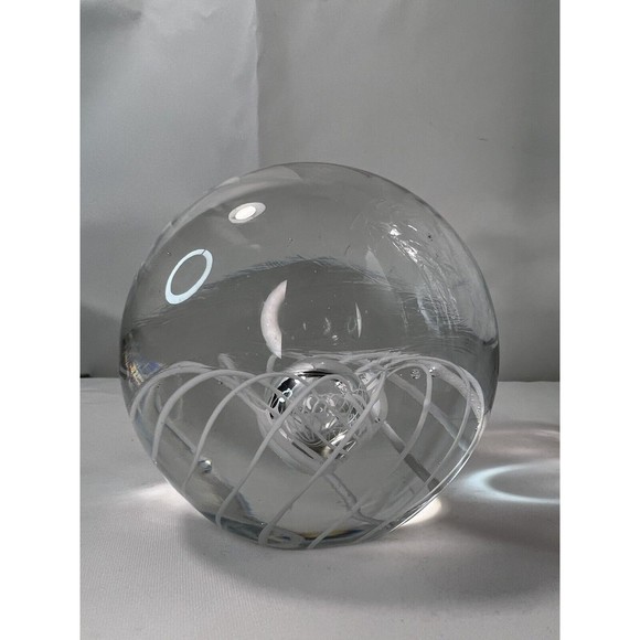 Vtg Paperweight Clear Art Glass Ball With Spiral‎ Design Collectible Decoration - Picture 2 of 5